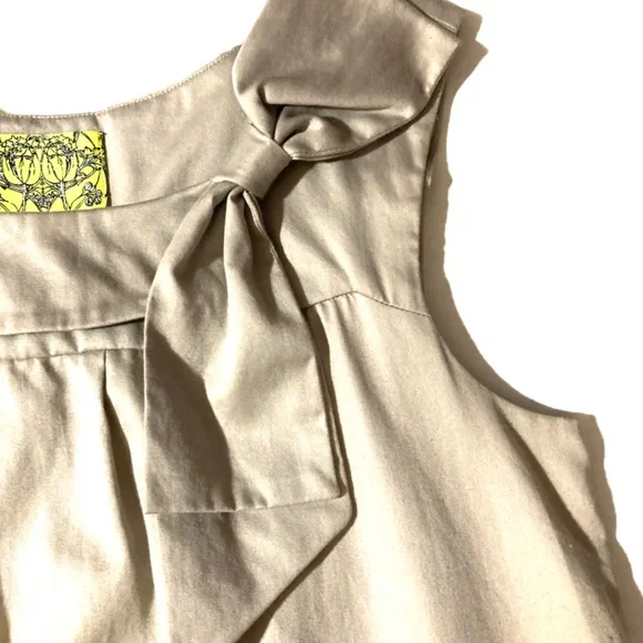 EUC Anthropologie Floral Embroidered Dress With a Bow - Picture 4 of 10